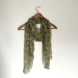 🌼Yellow White Floral Scarf